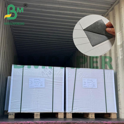 300 غرام أساس أسود ملمس مادة النهاية ورق بطاقات اللعب 494 × 685mm