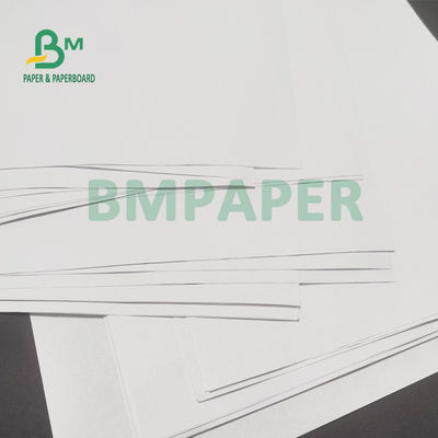 90gsm 100gsm ورق أبيض غير مصقول Woodfree لكتاب التمارين 685 × 990 مم