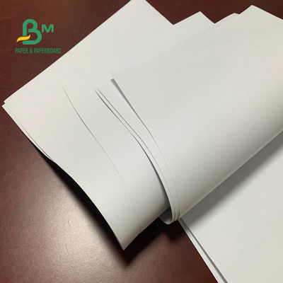 سطح أملس White Bond Paper Roll Brightness Offset Uncoated 60g 80g For Notepad