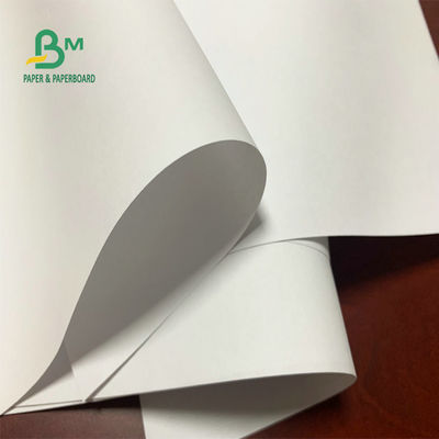 سطح أملس White Bond Paper Roll Brightness Offset Uncoated 60g 80g For Notepad