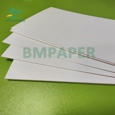 0.9mm 1.4mm لوح ورقيّ غير مصقول للفنادق ماصّة ماء 69 X 97cm