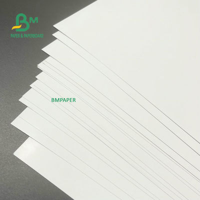 طباعة أوفست ورق لامع C2S ، لوح رسم أبيض مزدوج الجوانب 300GSM 350GSM