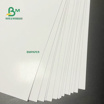 طباعة أوفست ورق لامع C2S ، لوح رسم أبيض مزدوج الجوانب 300GSM 350GSM