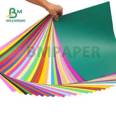 200gsm 230gsm ورقة بريستول للصلابة الصلبة للحرف اليدوية 64 × 90 سم