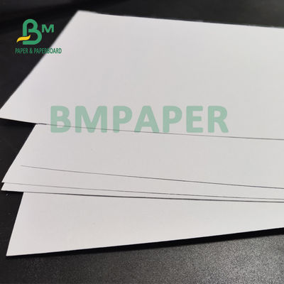 200gsm 250gsm Woodfree غير مصقول لوح ورقي للكتيبات 720 مم × 1020 مم