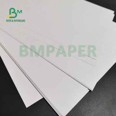 160gsm ورق أوفست غير مصقول لبطاقة دعوة بياض عالي 711 × 1016 مم