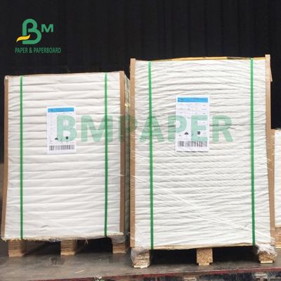 سوبر وايت وود فري ورق أوفست 140gsm 160gsm 635mm X 914mm تسطيح جيد