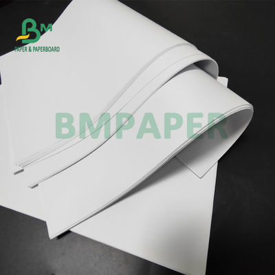 50gsm 55gsm ورق أبيض غير مصقول Woodfree بوند لطباعة الكتب 66 × 106 سم