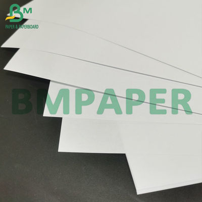 60 # 70 # 80 # 100 # LB ورق نصي أبيض غير مطلي Woodfree لطباعة الأوفست وكتابة الكتب في 50gsm إلى 300gsm