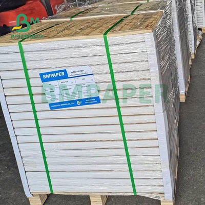 55gsm 60gsm نسخة متعددة NCR ورق نسخة بلا كربون أزرق أو أسود الصورة 860 x 610mm