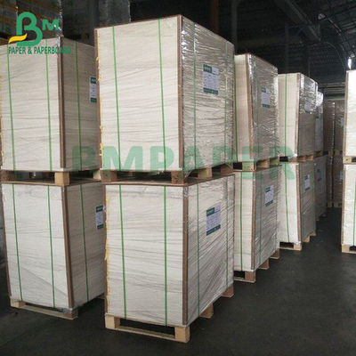 300 غرام بورق CKB البني الأبيض لحزمة الأغذية المجمدة صلابة جيدة 74 × 106 سم