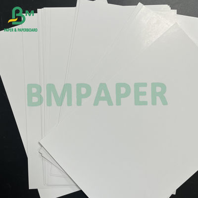ورق الفن C2S البيضاء ذات الجانبين المزدوج الملمع القابل لإعادة التدوير 300gsm