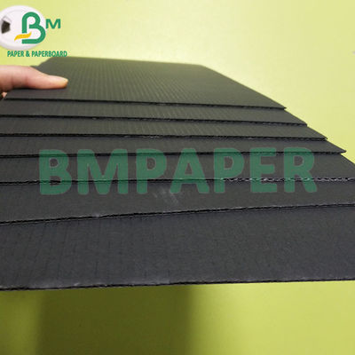 1.5MM 2MM E الحفرة 110+110+110 الورق الأسود بطاقة ثلاثية الطبقات الورق المموج للعباءة