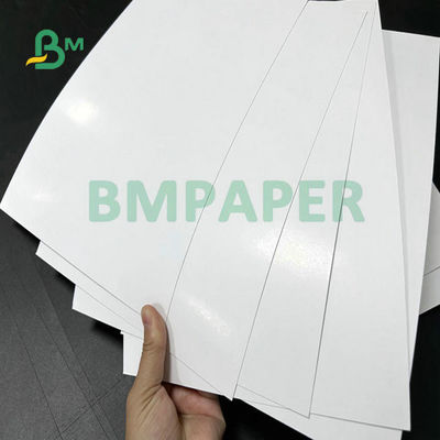 8.5 × 17 بوصة 93% بيضاء عالية الطباعة المنسقة الصديقة للبيئة مزدوجة الجانبين مغلفة الورق الفني اللامع للكتيبات