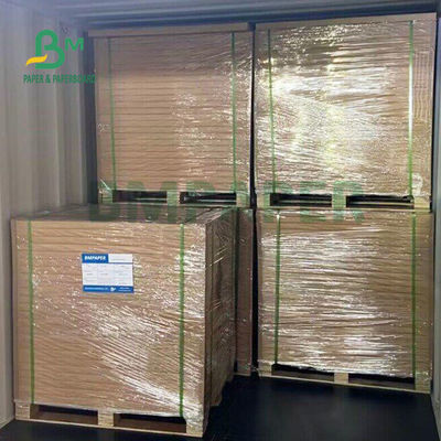 270GSM C2S الورق الأبيض المتطاطى للمجلة يغطي 685mm X 990mm صلابة عالية