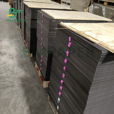 300 غرام 350 غرام ورق أسود موحد للطلاء 70 × 100 سم صلابة عالية