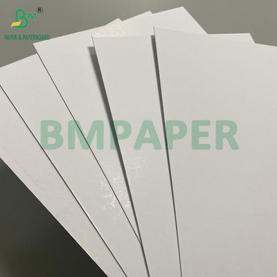 1 مليمتر 820 غرام من الورق المقوى الأبيض مع الرمادي الوسط 2 طبقات الورق المقوى المقوى 31 &quot;× 43&quot;