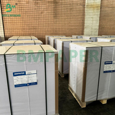 80gsm 120gsm C1S ورق الفن المغطى بالتلألؤ لتحسين جودة الطباعة 70 × 100 سم