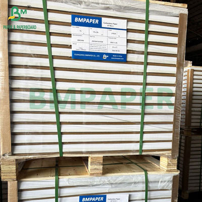 572mm X 876mm 55grams 60grams NCR CB CFB CF ورق النسخ الذاتي غير الكربوني في Ream