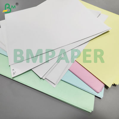 ورقة ورق الكربون NCR 60 جرام 75 جرام لتطبيقات بحجم الرسالة صورة سوداء