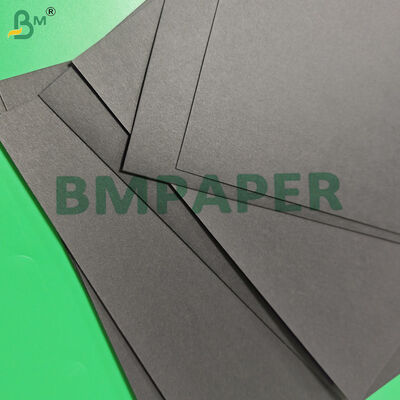 400gsm 700gsm Cartulina negra For Gift Box 500 x 700 mm Smooth Matte Finish